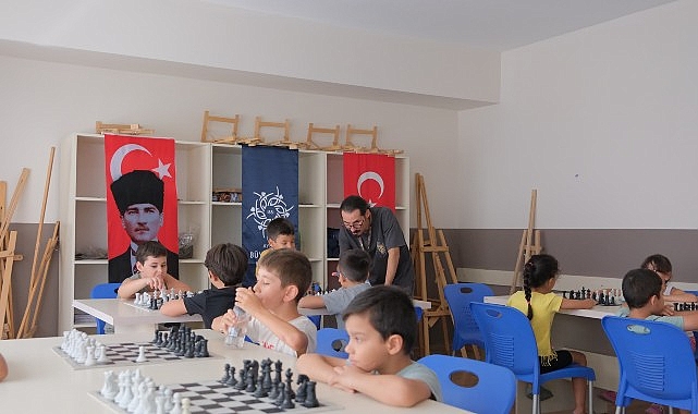 Başkan Çerçioğlu ile Hamleler Geleceğe: Aydın’da Çocuklar Satrançla Düşünmeyi Öğreniyor görseli