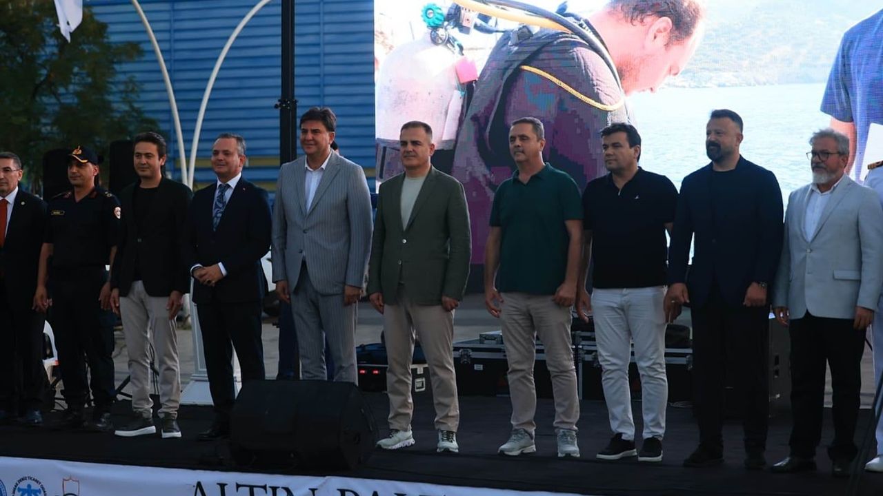 Muğla Valisi Akbıyık, Fethiye'deki Sualtı Görüntüleme Şampiyonası'nın ödül törenine katıldı görseli
