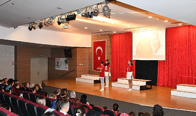 “O’nun Sayesinde” Oratoryosu Duygu Dolu Anlar Yaşattı görseli