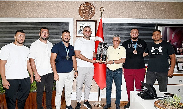 Güreşçilerden Başkan Topaloğlu’na ziyaret görseli