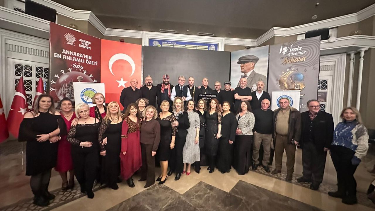 RİKAD’ın “2025 Biterken… Olaylar & Türküler” konseri Ankara’da büyük ilgi gördü görseli