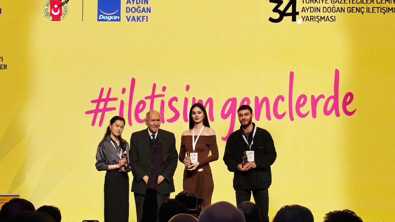 Türk Dünyası’nın Çoban Yıldızı Manas Üniversitesi’ne iletişim ödülleri görseli