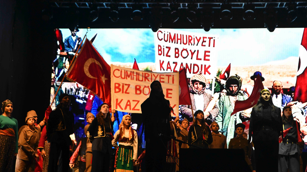 Zaferin 103. yılı Başkent'te coşkuyla kutlandı görseli