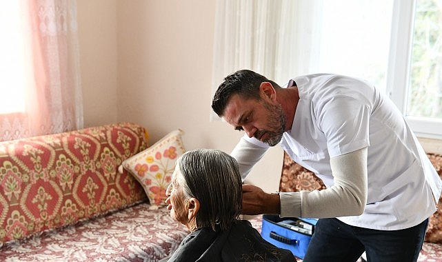 Çiğli Belediyesi’nden Gıda Kolisi Seferberliği görseli