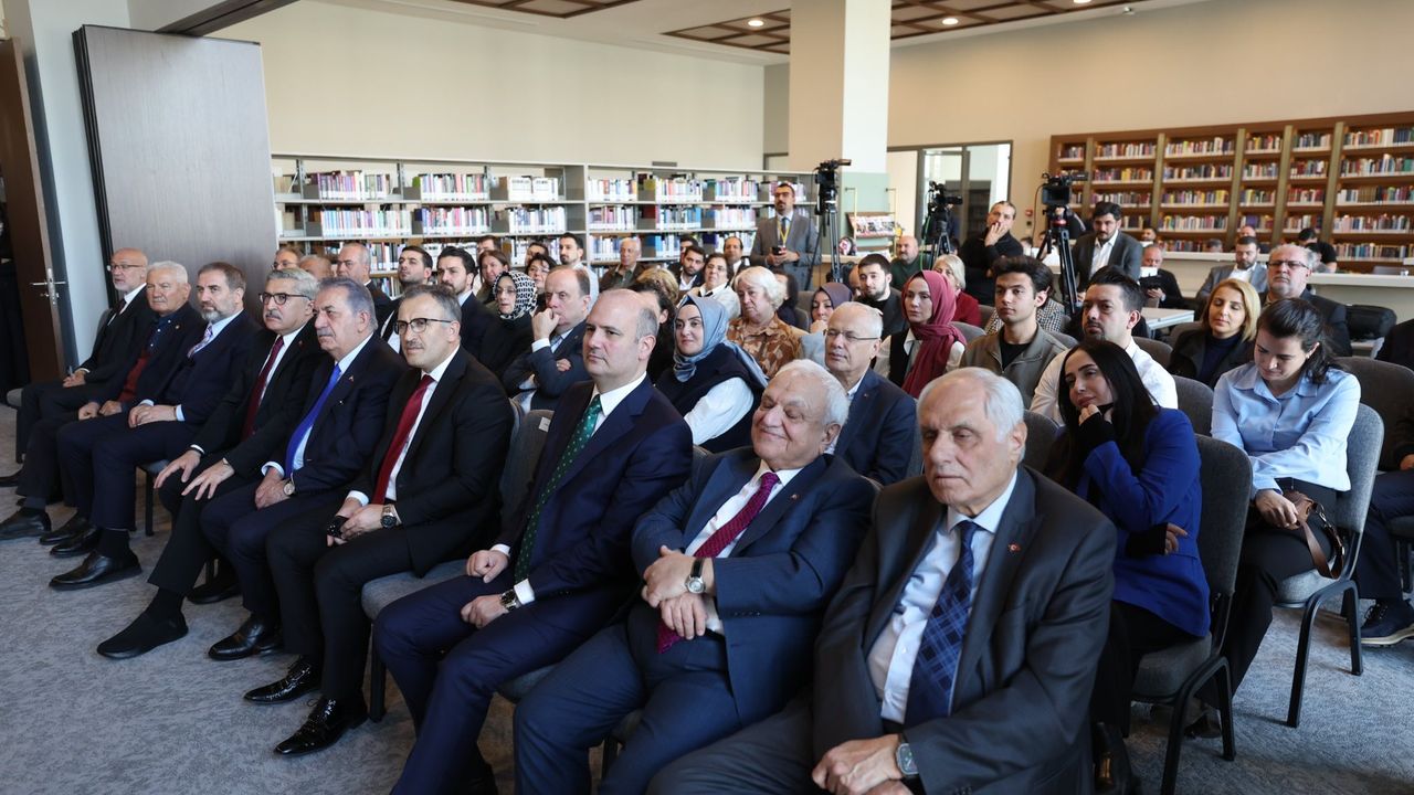 Sezai Karakoç, AK Parti Genel Merkezinde anıldı görseli