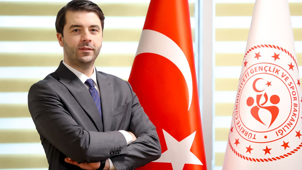 Dr. Enes Efendioğlu 2. kez CDEJ yönetimine seçildi görseli