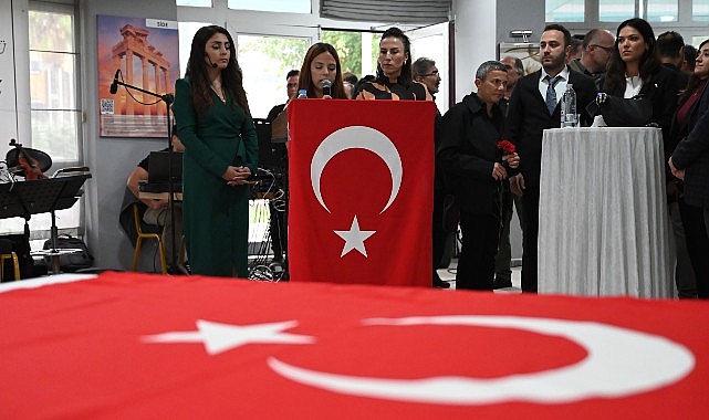 Kemer’de Öğretmenler Günü programı düzenlendi görseli