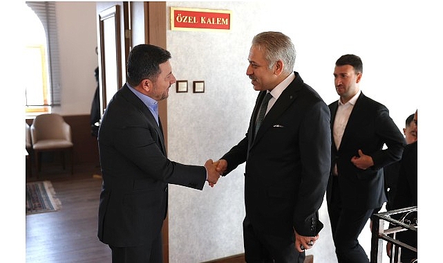 Başkan Arı, Emniyet Müdürü Karaman’ı Makamında Ağırladı görseli