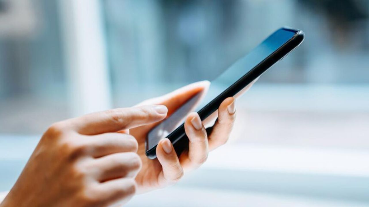 Güney Kore’de okullarda cep telefonu yasaklandı görseli