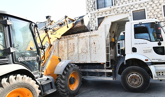 Çiğli’de moloza kararlı müdahale, halka çağrı… görseli