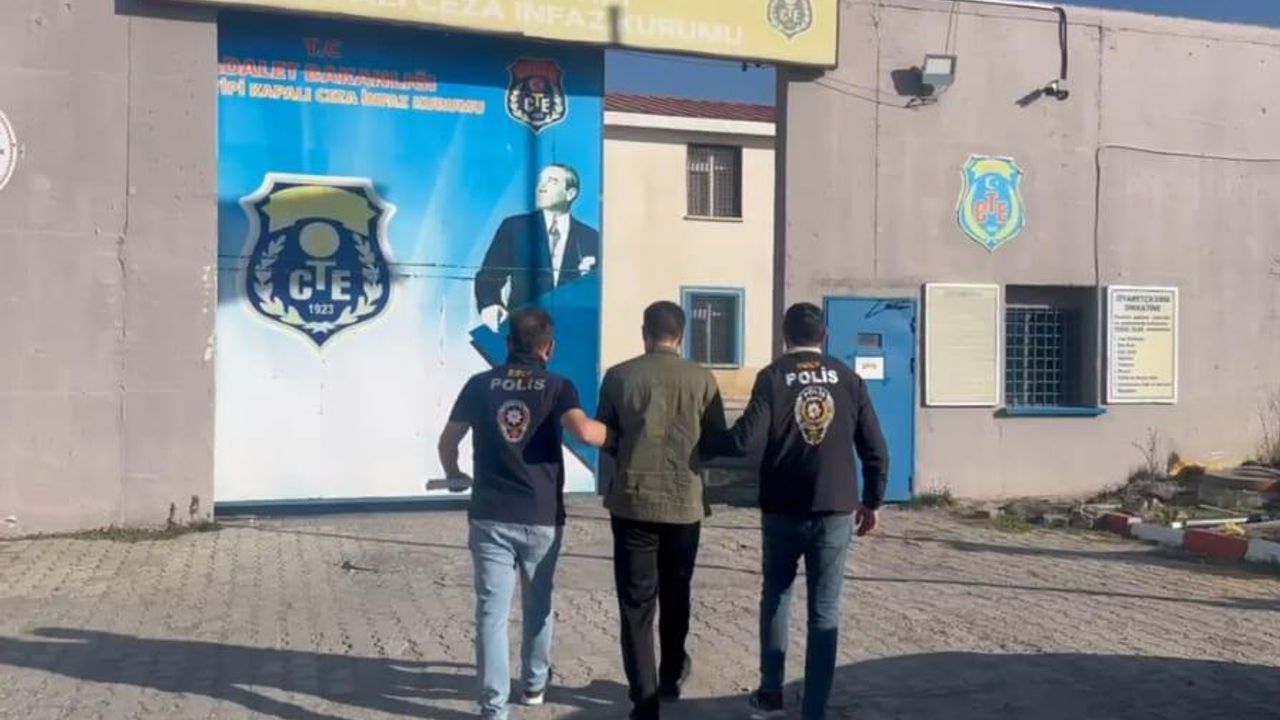 Kars’ta uyuşturucu operasyonu: 21,65 gram emdirilmiş cannabinoid ele geçirildi görseli