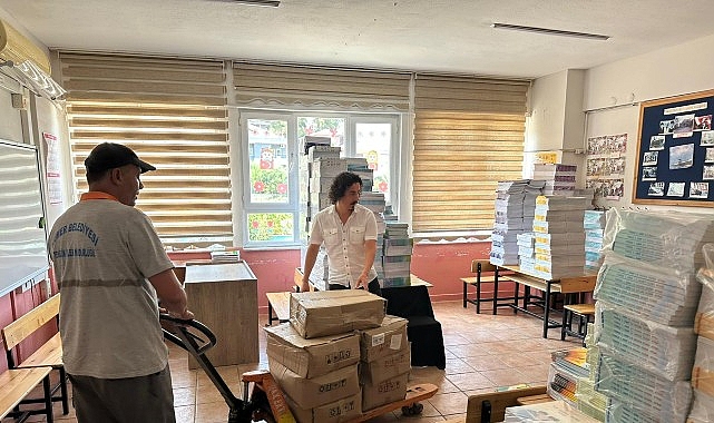 Kemer Belediyesi Öğrencilerin Yanında görseli