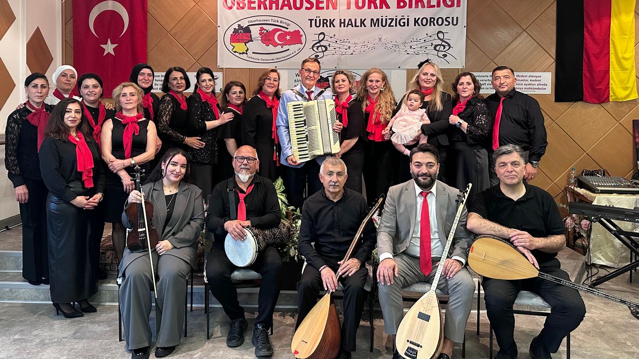 Oberhausen’de halk müziği coşkusu görseli
