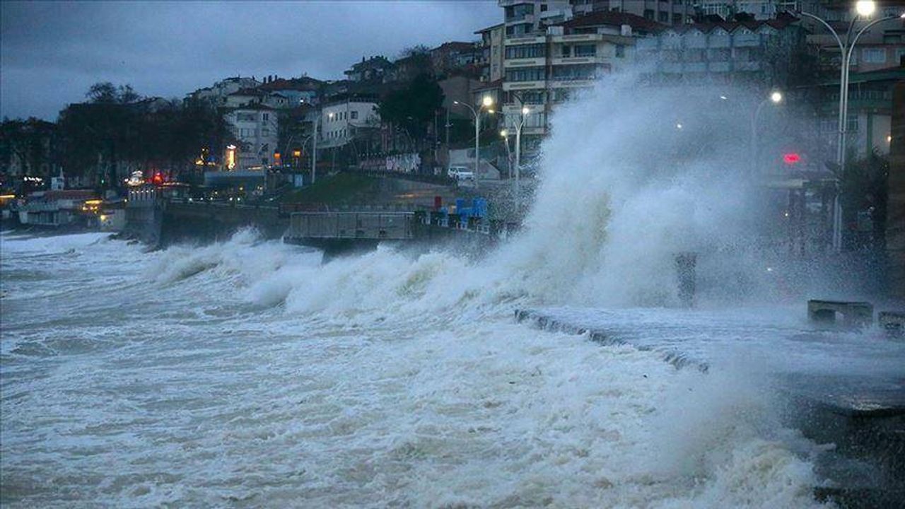 Meteorolojiden Karadeniz, Marmara ve Ege için fırtına uyarısı görseli