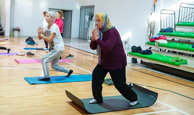Karşıyaka’da sabah aktiviteleri spor salonlarına taşındı görseli