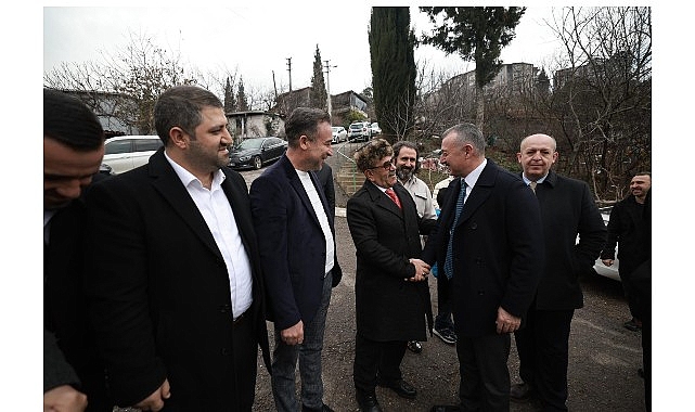 Başkan Büyükakın’a Vanlılardan sıcak karşılama görseli