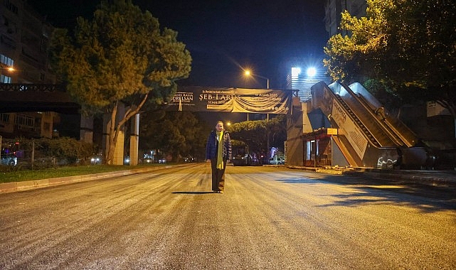 100. Yıl Bulvarı’nda asfalt çalışmasının ilk etabı tamamlandı görseli