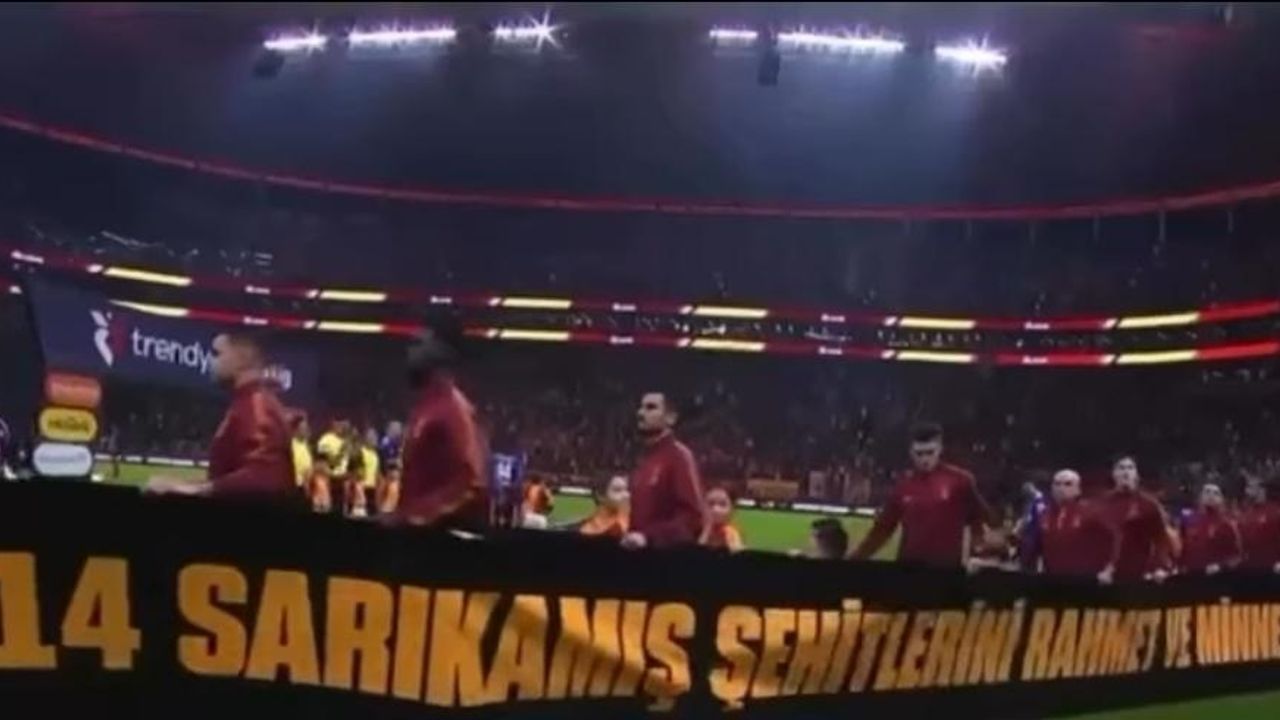 Sahada Vefa Rüzgarı: Galatasaray’dan Sarıkamış Şehitlerine Anlamlı Selam! görseli