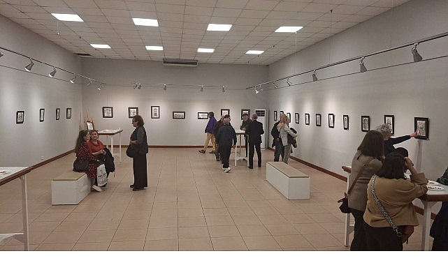 Serginin geliri Eğitime Destek Derneği'ne... görseli