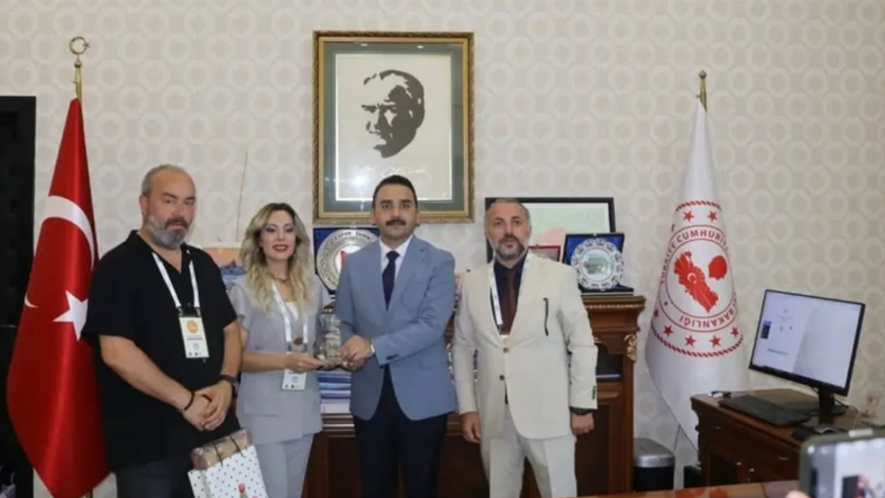 Festival heyetinden Kaymakam Zafer Şahin’e nezaket ziyareti görseli