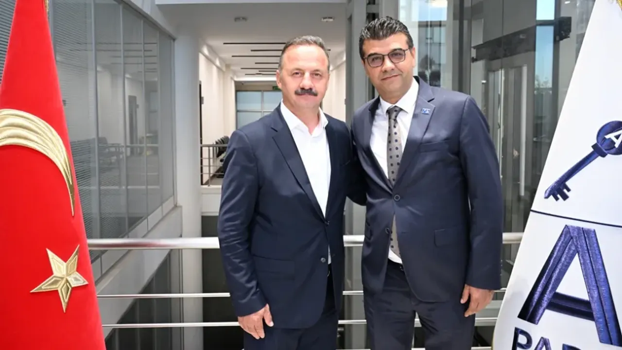 Anahtar Parti Adana İl Başkanı Av. Atilla Karataş: Sanal kumar, Türkiye’nin en büyük sessiz krizlerinden biri görseli