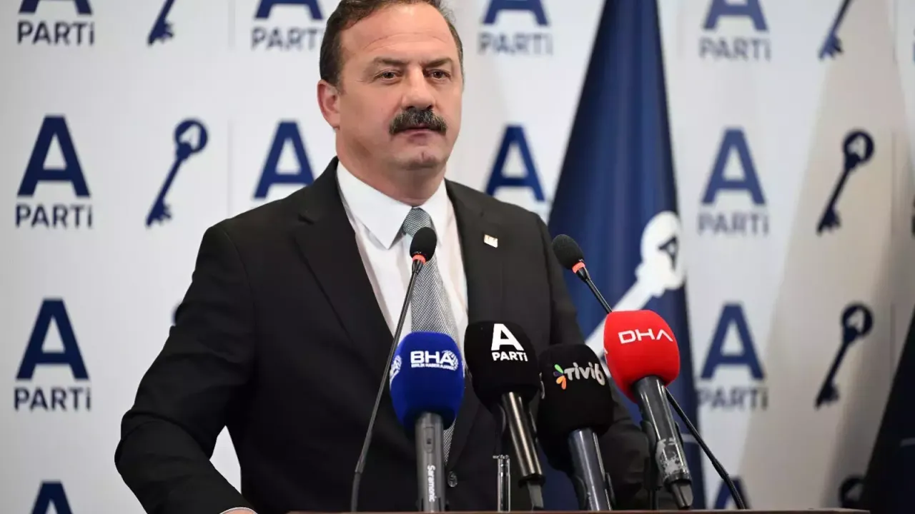 Yavuz Ağıralioğlu'ndan Gazze'ye yardım çağrısı: Sen tırların içine bin, ben senin yanına oturacağım, namus sözü görseli