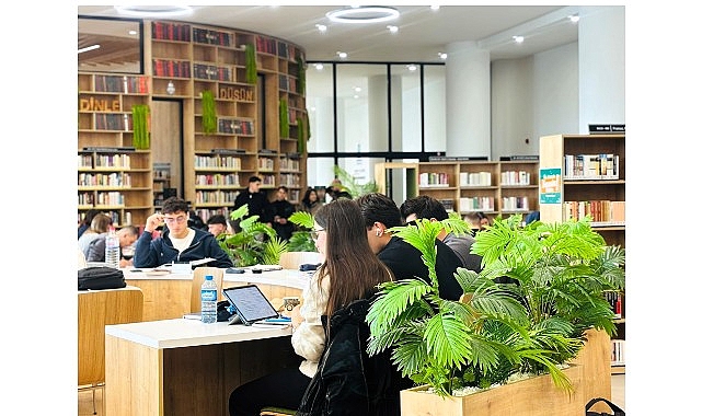 Kütüphaneler yarıyıl tatilinde cıvıl cıvıl görseli