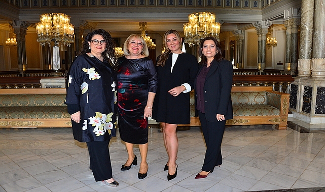 Kültürel Dönüşüm Derneği’nden Kültürel Hafızaya Bir Belgesel: Women In Bloom Lansmanı Çırağan Sarayı'nda Gerçekleşti görseli