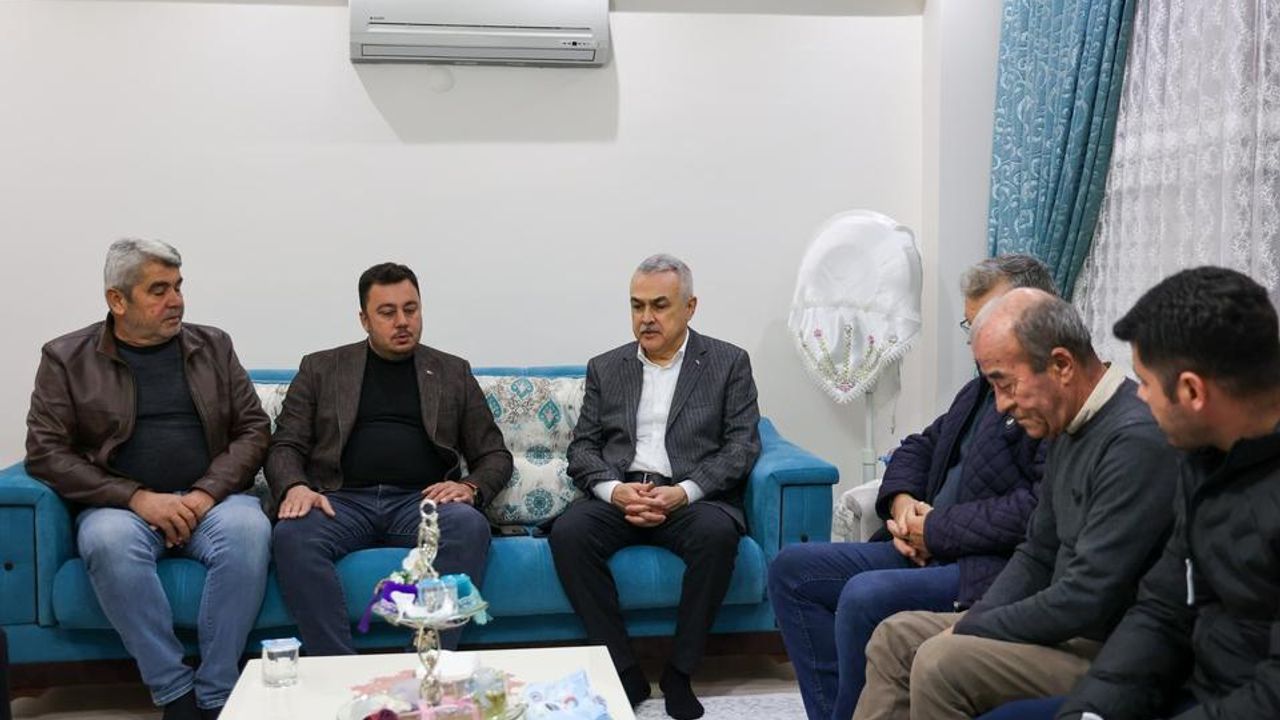 Savaş, Umre’de vefat eden Kömürcü'nün ailesini ziyaret etti görseli