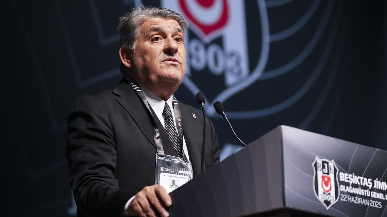 Beşiktaş Başkanı Serdal Adalı: “25 oyuncuyla yollarımızı ayırdık, yeni sezona hazırız” görseli