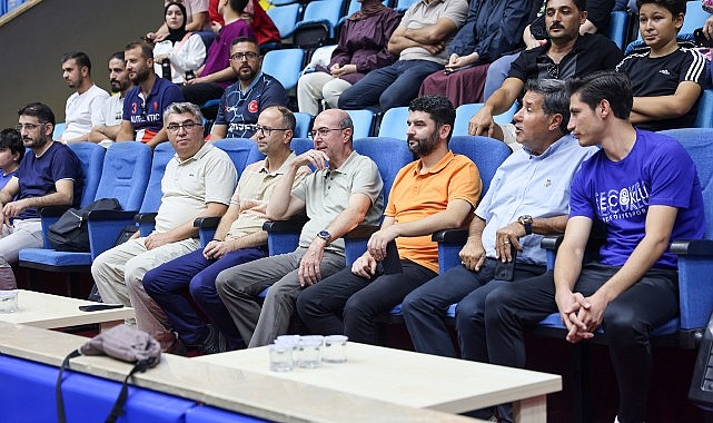 Sporun Merkezi Selçuklu’da Masa Tenisi Heyecanı Yaşandı görseli