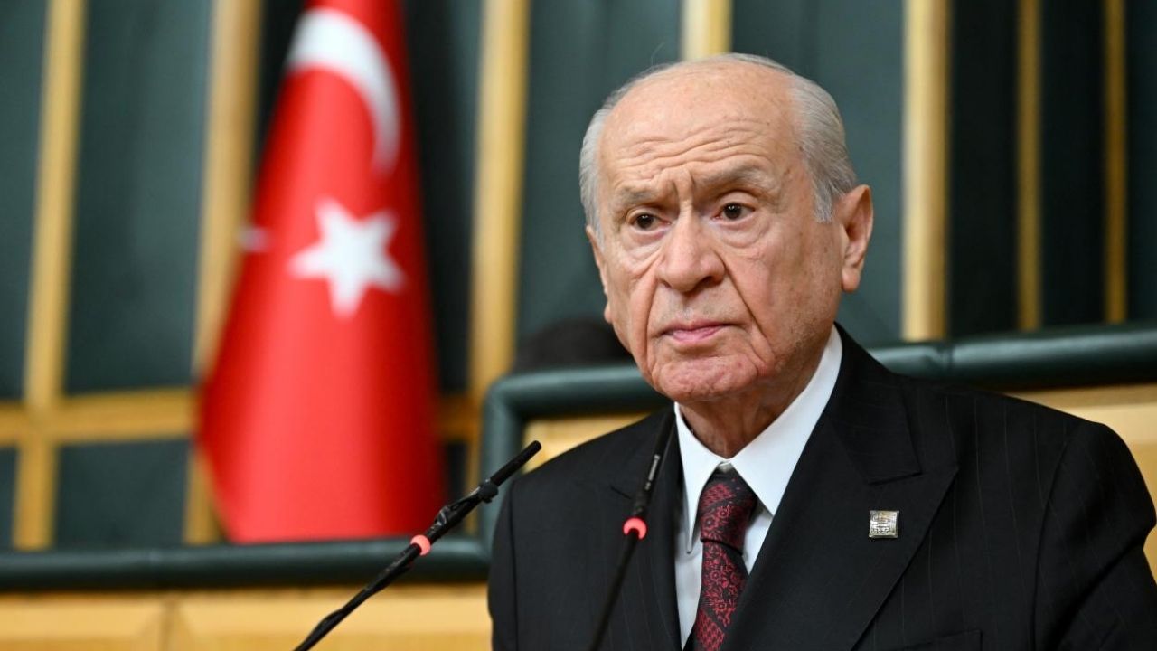 Bahçeli: Türk bayrağı bağımsızlığımızın simgesidir görseli