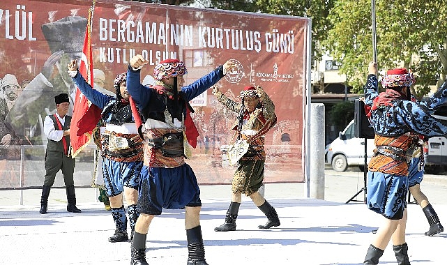 Bergama'nın Kurtuluşu törenlerle kutlandı görseli