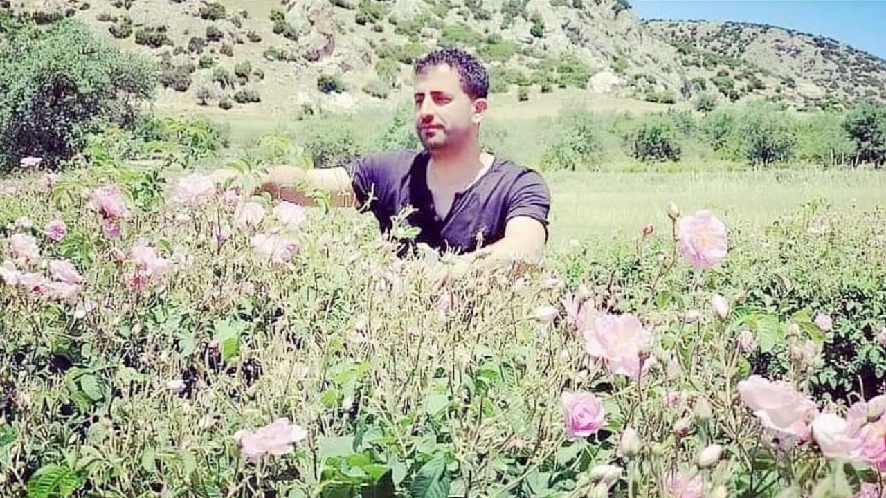 Burdur’un gülleri dondu, ekonomi ve doğa zor durumda görseli