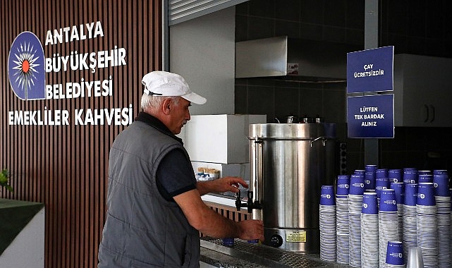 Büyükşehir Belediyesi’nin Emekli Kahveleri büyük ilgi görüyor görseli
