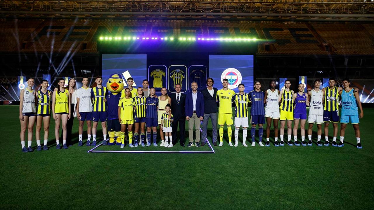Fenerbahçe’den görkemli forma lansmanı: “Bu forma hepimize emanet” görseli