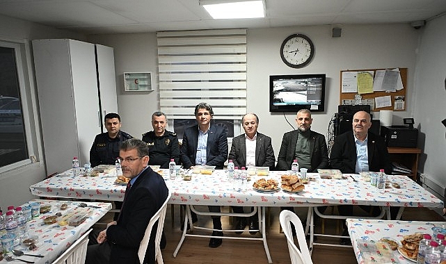 Başkan Kocaman’dan Polislere Tatlı Sürpriz görseli