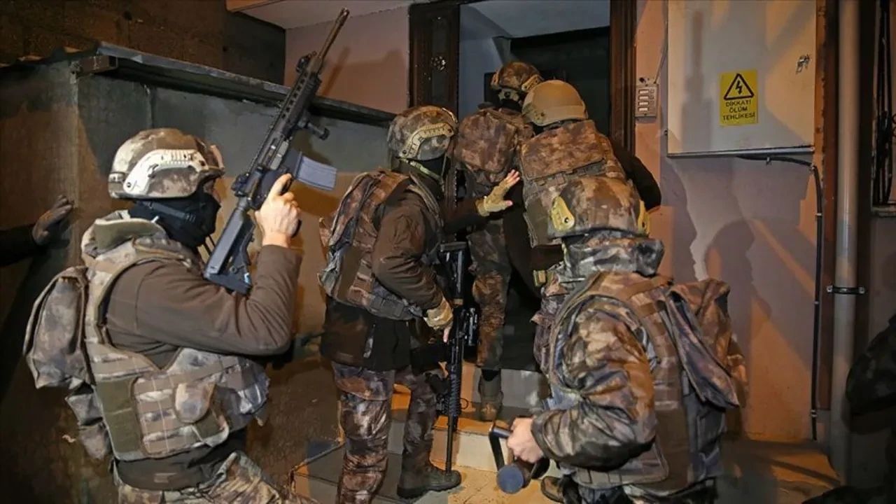 21 ilde DEAŞ operasyonu: 357 şüpheli gözaltında görseli