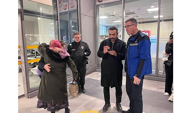 Zabıtadan ihtiyaç sahibi vatandaşa yardım eli görseli