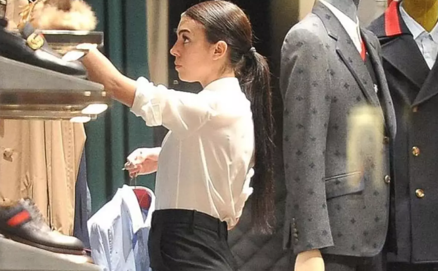 Gucci Mağazasındaki Kader Anı görseli