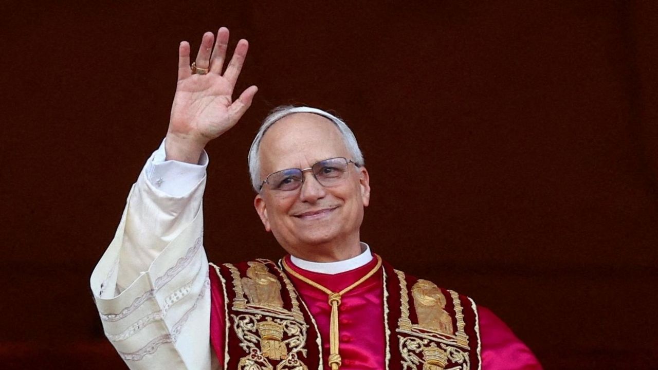 Papa 14. Leo, Türkiye ziyaretini tamamlayarak ülkeden ayrıldı görseli