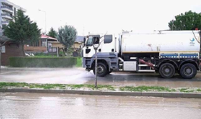 Aliağa Belediyesi Yağmur Sonrası Sahada görseli