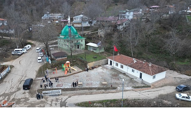 İnegöl Belediyesi’nden İclaliye Mahallesinde Meydan Düzenlemesi görseli