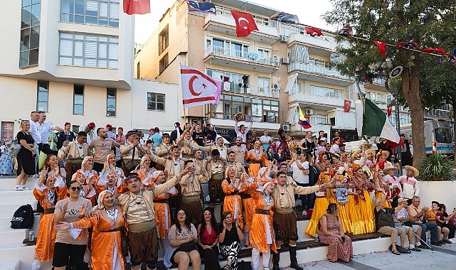 Halk Dansları Festivali’nden coşku dolu açılış görseli