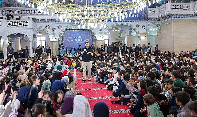 Selçuklu'da Sertaç Abi çocuklarla 'Kardeşlik Buluşması'nda bir araya geldi görseli