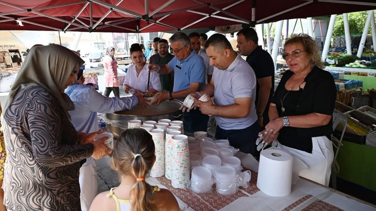Kemer Belediyesi’nin aşure ikram programı başladı görseli
