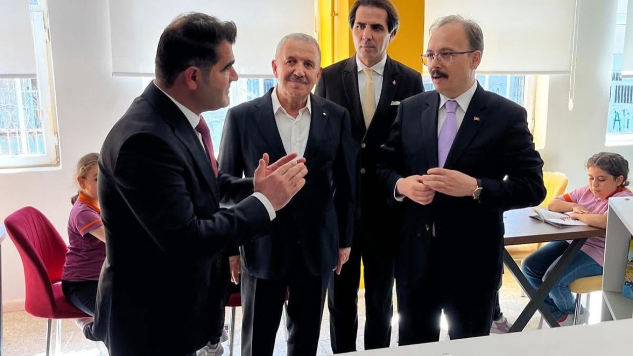 Siirtli öğrencilere çifte mutluluk görseli