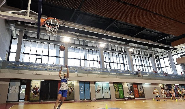 Konak Belediyesi Spor Okulları’nda yeni dönem kayıtları başladı görseli