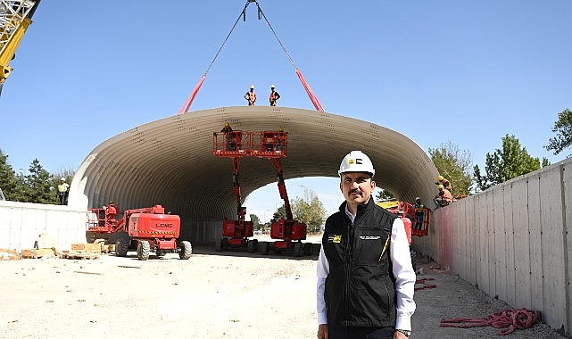 Başkan Altay Türkiye’de İlk Kez Denenen Teknikle İnşaatı Süren Köprülü Kavşağın Trafiği Rahatlatacağını Açıkladı görseli