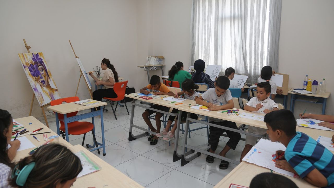 Gençlerin ve çocukların adresi Süleymanşah Gençlik Merkezi oldu görseli